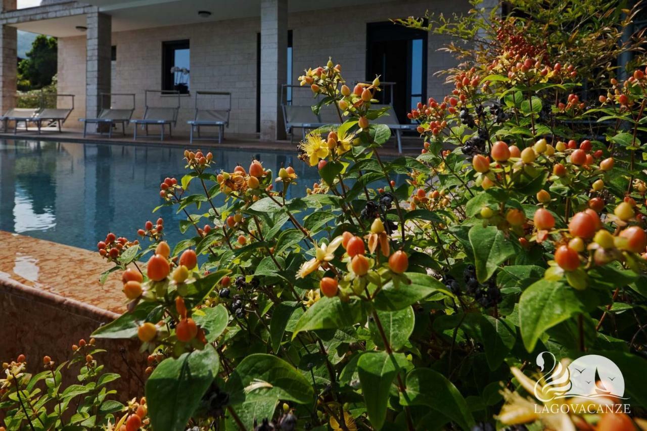 Villa Livia Luxury Roe Exterior photo